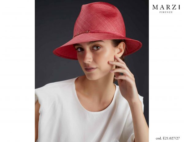 Fedora in parasisal with chain spring summer marzi model